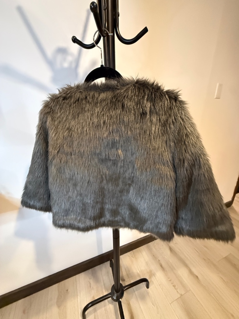‼️SOLD‼️Forever 21 Gray Faux Fur Teddy Jacket - Picture 6 of 6